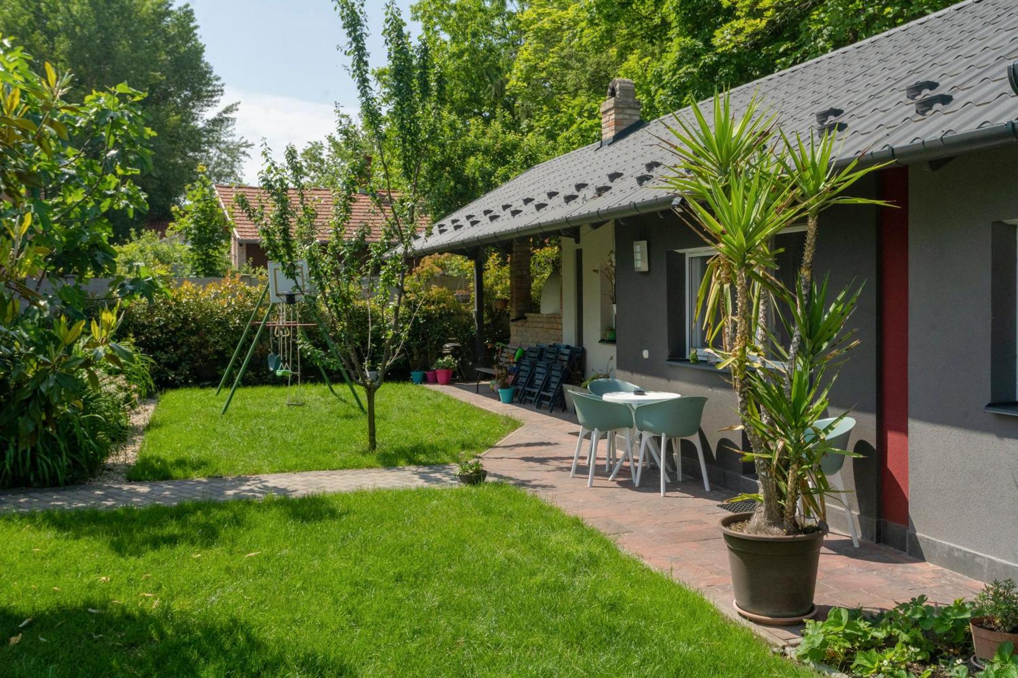 Magdi Vendégház Celldömölk Extérieur photo
